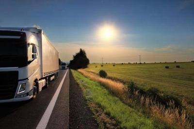 華宇物流 性?xún)r(jià)比與速度并重的物流選擇